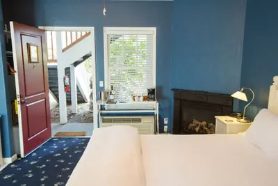 Photo 5 - The Inn On First
