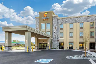 Photo 2 - Comfort Suites Burlington near I-5