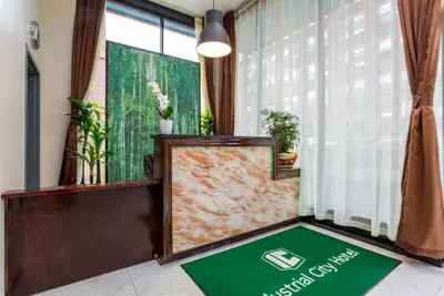 Photo 4 - The L Hotel