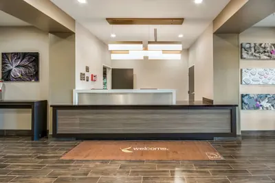 Photo 4 - Sleep Inn & Suites Yukon Oklahoma City