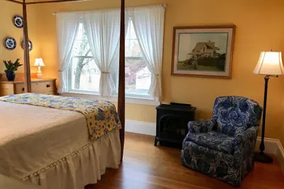 Photo 5 - The Belmont Inn