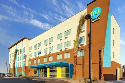 Photo 2 - Tru by Hilton Gilbert