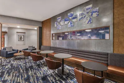 Photo 3 - Hampton Inn & Suites Fort Wayne Downtown