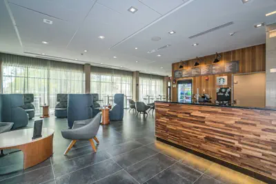 Photo 2 - Courtyard by Marriott West Springfield