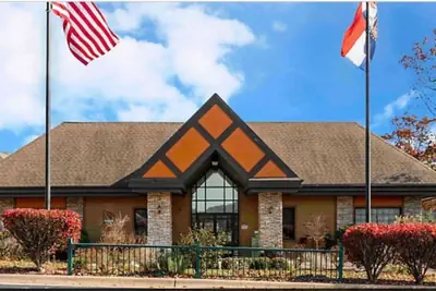 Photo 2 - Hilton Vacation Club The Falls Village Branson