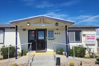 Photo 2 - Rose's Motel