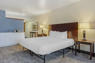 Photo 5 - Seaport Inn and Suites