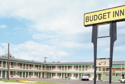 Photo 4 - Budget Inn