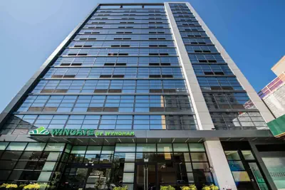 Photo 2 - Wingate by Wyndham Long Island City