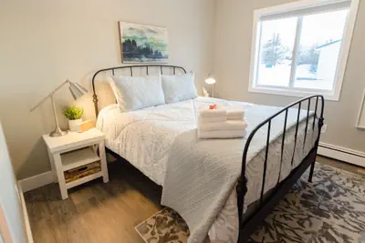 Photo 3 - Colony Suites