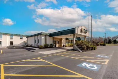 Photo 2 - Quality Inn & Suites New Hartford - Utica