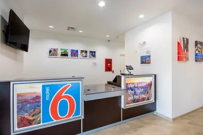 Photo 3 - Motel 6 Channelview, TX