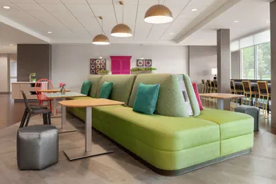 Photo 4 - Home2 Suites by Hilton Overland Park