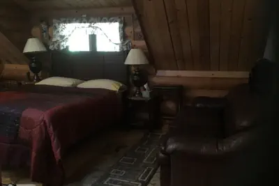 Photo 4 - Redwood Log Cabin