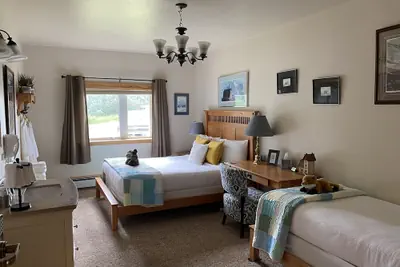 Photo 3 - Pioneer Ridge B&B Inn