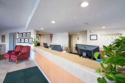 Photo 5 - University Inn