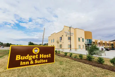 Photo 2 - Budget Host Inn and Suites