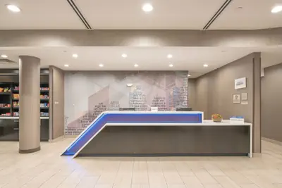Photo 4 - SpringHill Suites by Marriott Dallas Central Expressway