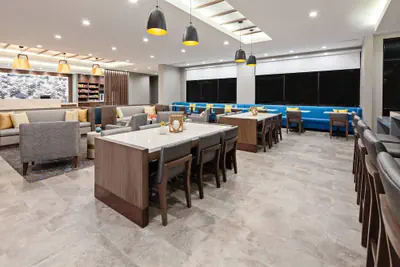 Photo 5 - SpringHill Suites by Marriott Escondido Downtown