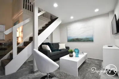 Photo 2 - Hobe Lofts by DesignedVR