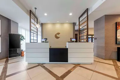 Photo 3 - Comfort Inn & Suites Miami International Airport