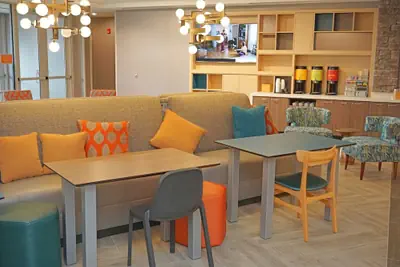 Photo 2 - Home2 Suites by Hilton Salisbury
