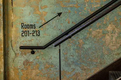 Photo 5 - Travelers Hotel