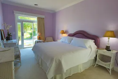 Photo 4 - Inntiquity A Country Inn