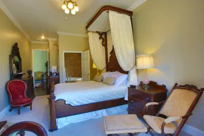 Photo 5 - Inntiquity A Country Inn
