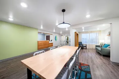 Photo 4 - WoodSpring Suites Dallas Plano Central Legacy Drive