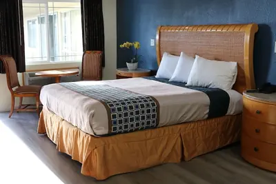 Photo 4 - Valli Hi Motel