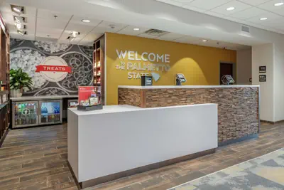 Photo 3 - Hampton Inn Camden