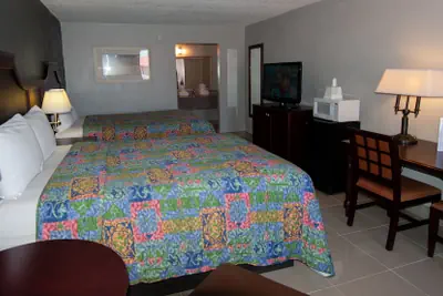 Photo 4 - Express inn and suites