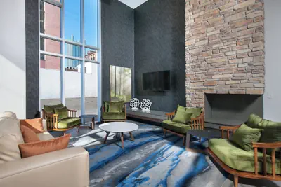 Photo 2 - Fairfield Inn & Suites by Marriott Pittsburgh Downtown