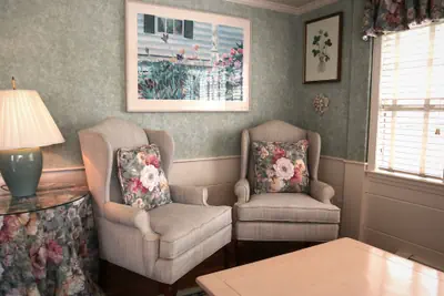 Photo 4 - Whalewalk Inn and Spa
