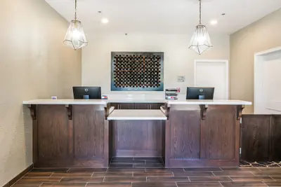 Photo 3 - Hotel Siri Downtown - Paso Robles