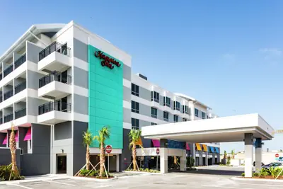 Photo 2 - Hampton Inn Dunedin