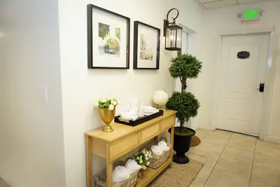 Photo 3 - Hideaway Suites On 5th (formerly 5th East Hall B&B)