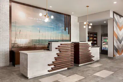 Photo 3 - La Quinta Inn & Suites by Wyndham Brunswick/Golden Isles