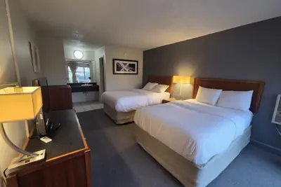 Photo 5 - Americas Best Value Inn Rockford