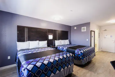 Photo 3 - Coratel Inn and Suites By Jasper Saint Paul Minneapolis Inver Grove Heights.
