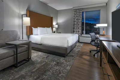 Photo 5 - La Quinta Inn & Suites by Wyndham Flagstaff East I-40