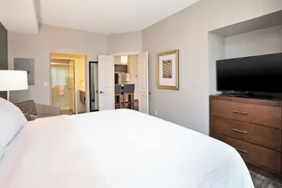 Photo 5 - Staybridge Suites Auburn Hills by IHG
