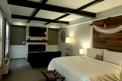 Photo 3 - Cedar Stables Inn and Suites