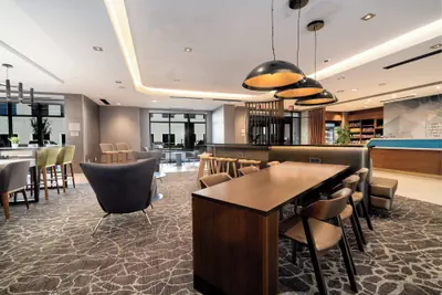 Photo 3 - SpringHill Suites by Marriott Oakland Airport