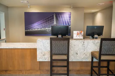 Photo 3 - Staybridge Suites Coeur D'Alene by IHG