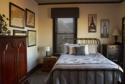 Photo 4 - The Katherine Holle House