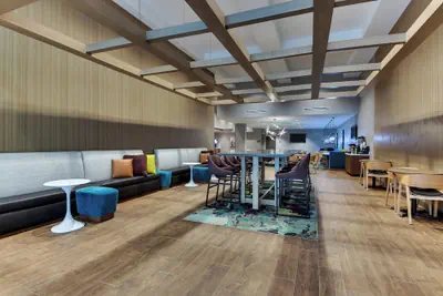 Photo 4 - Fairfield Inn & Suites by Marriott Birmingham Downtown