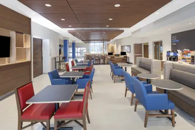 Photo 2 - Holiday Inn Express & Suites Hudson I-94 by IHG