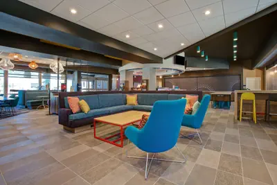 Photo 3 - Tru by Hilton Grand Prairie